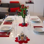 Crystal Aura Apartament