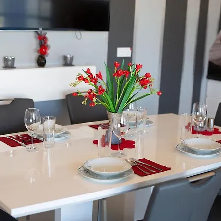 Crystal Aura Apartment