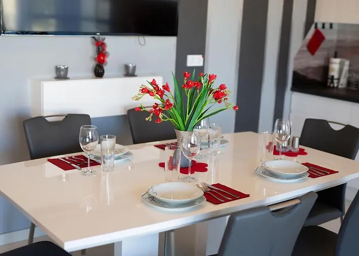 Crystal Aura Apartament