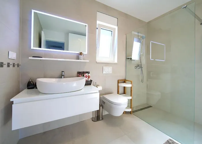 Crystal Aura